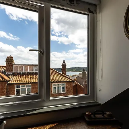 別荘 Quaint Fishermans 2-bed With Sea Views スカーバラ