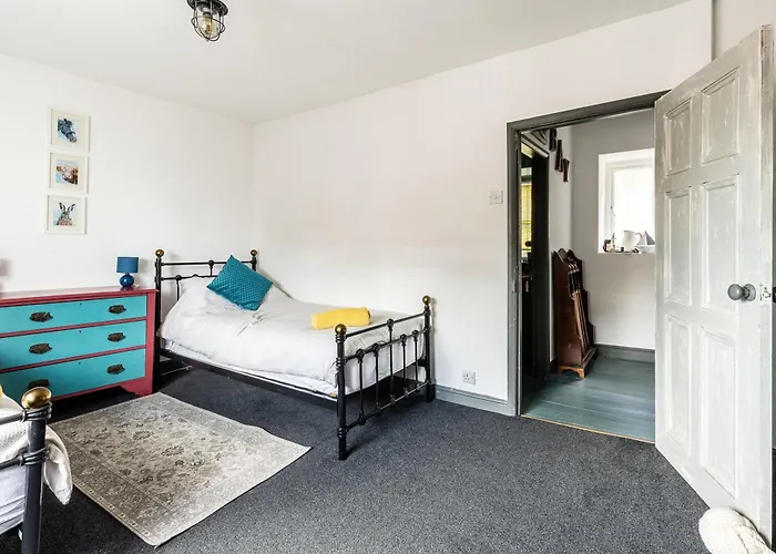 Nyaraló Quaint Fishermans 2-bed With Sea Views *