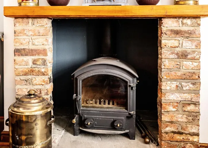 Quaint Fishermans 2-bed With Sea Views *