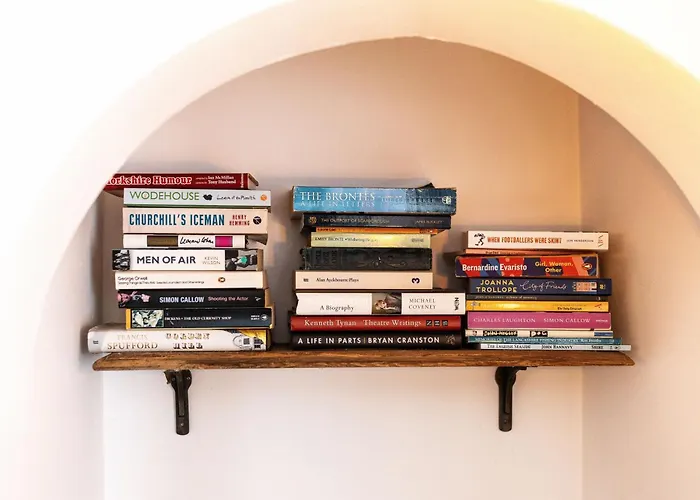 Quaint Fishermans 2-bed With Sea Views Nyaraló