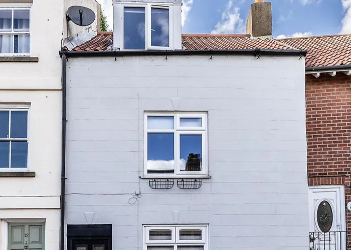 Quaint Fishermans 2-bed With Sea Views * Scarborough